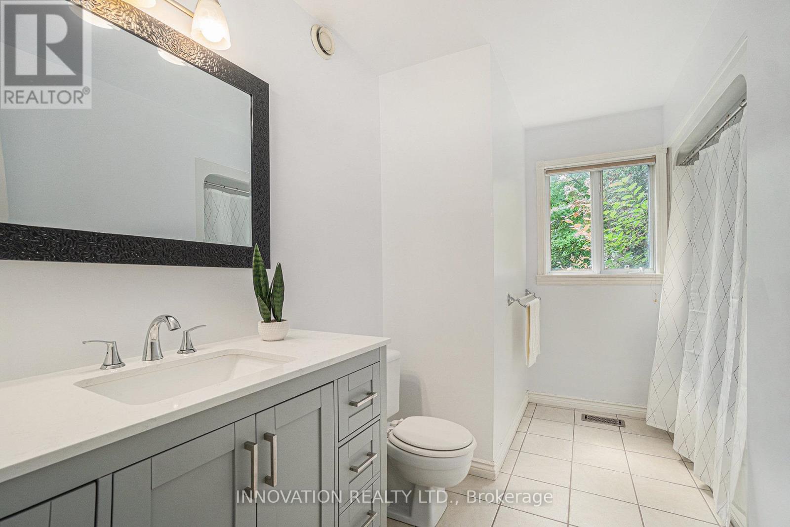 7 Emily Lauren Crescent