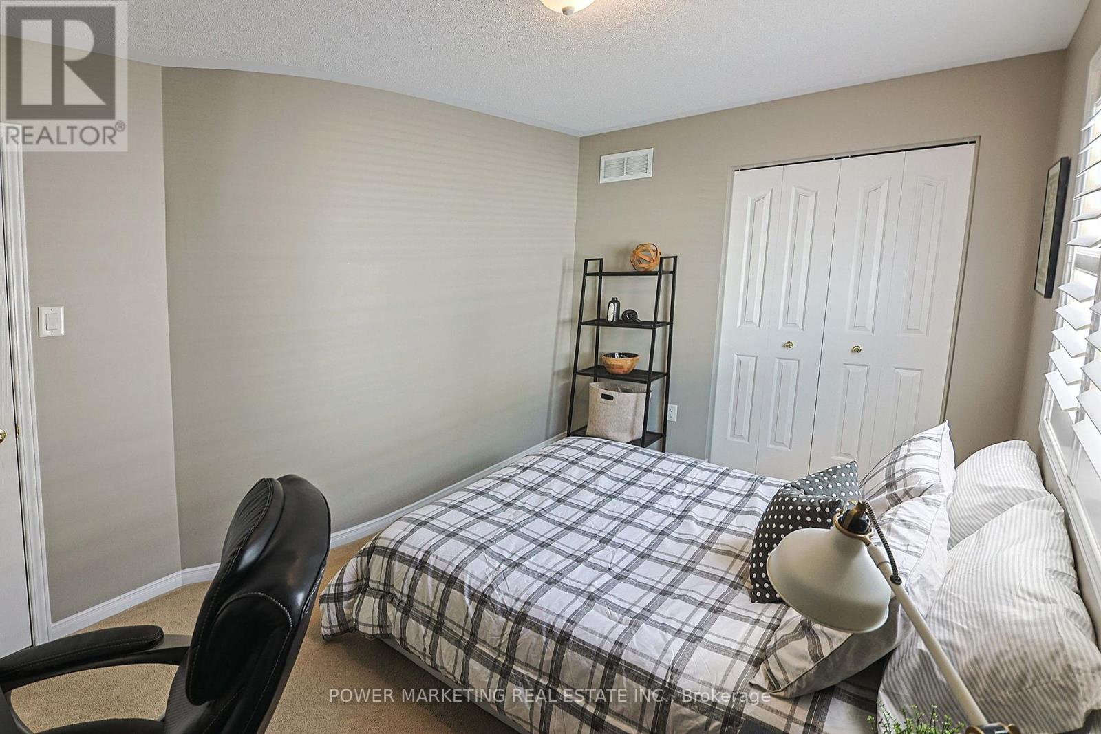 124 Strathcarron Crescent
