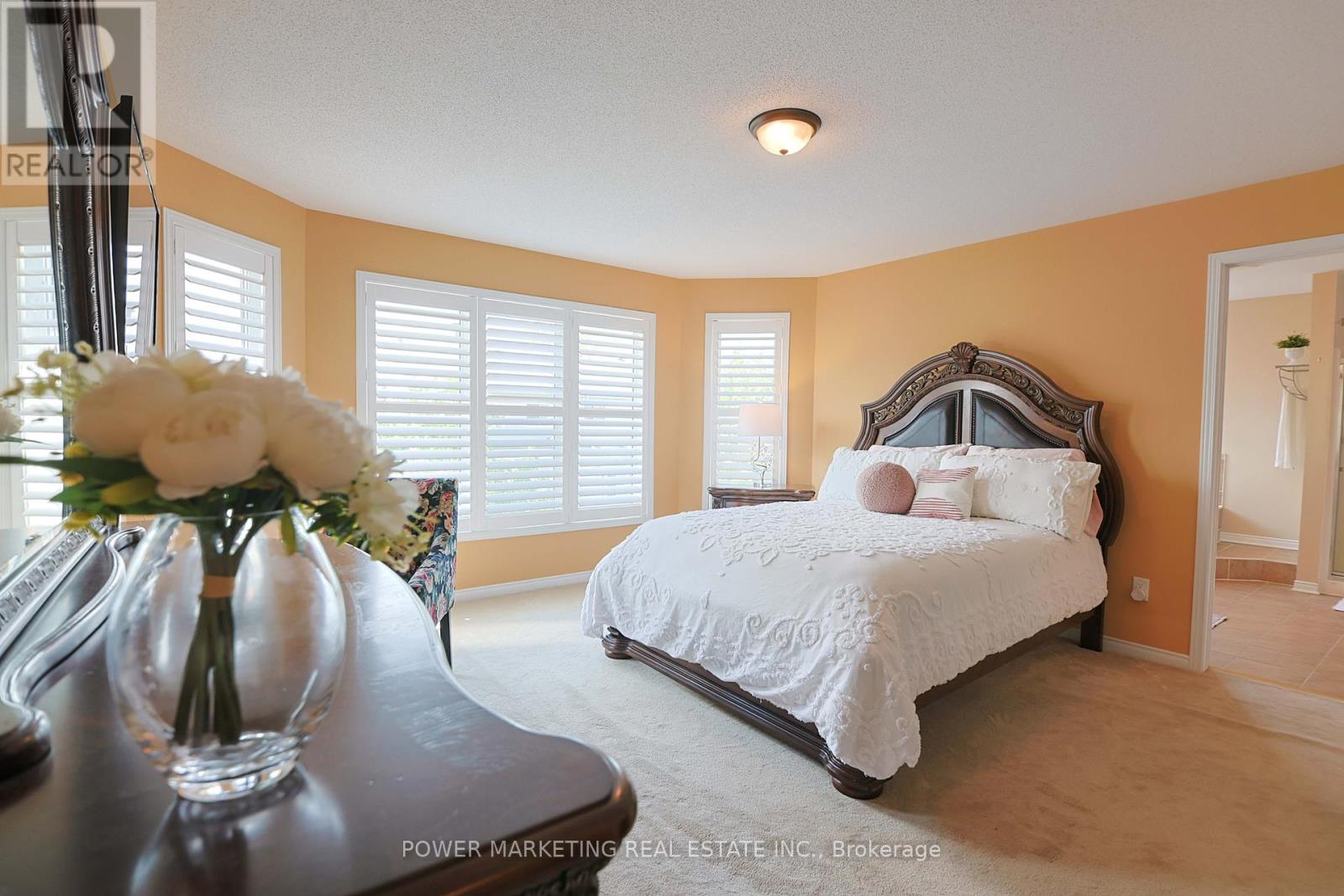 124 Strathcarron Crescent