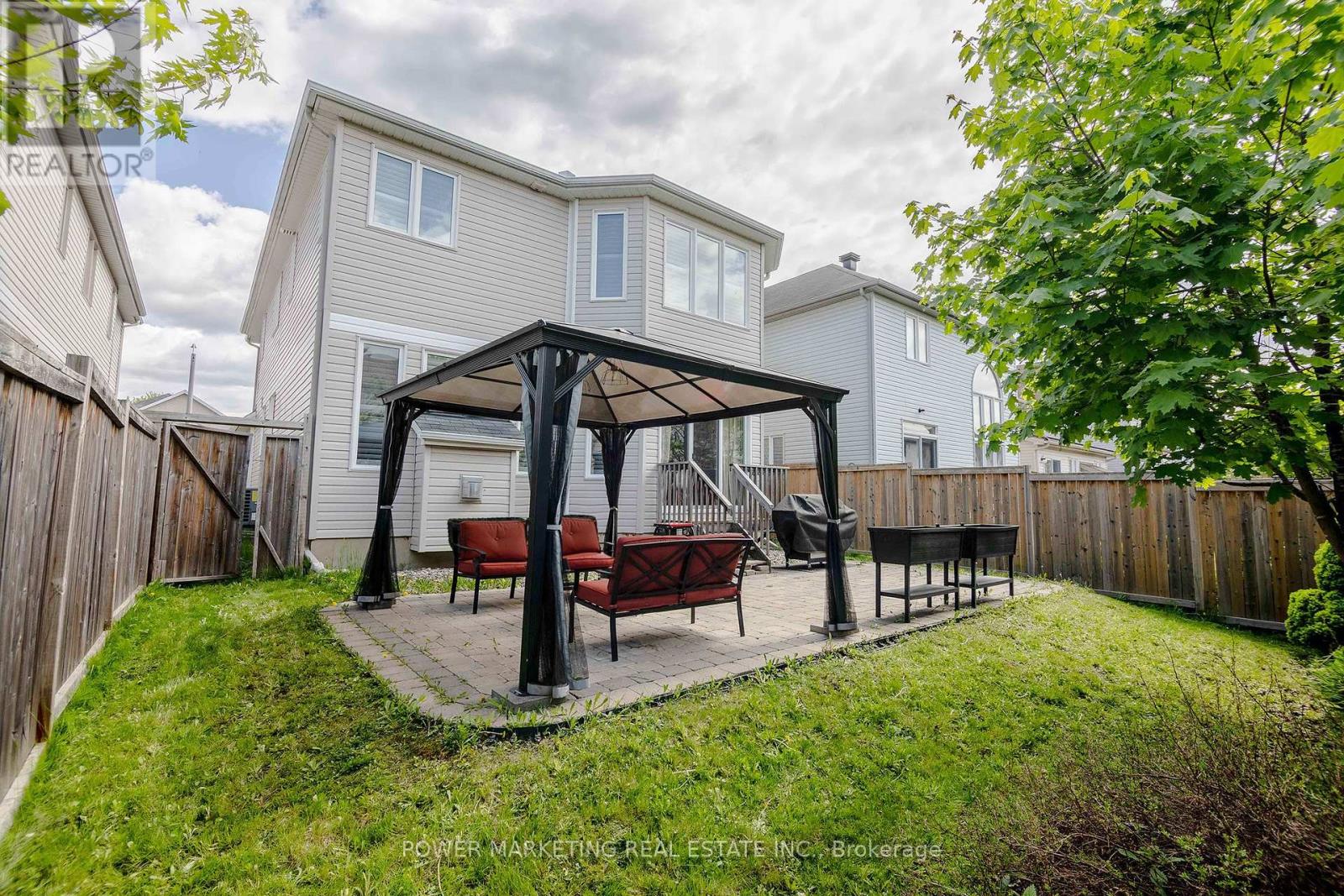 124 Strathcarron Crescent
