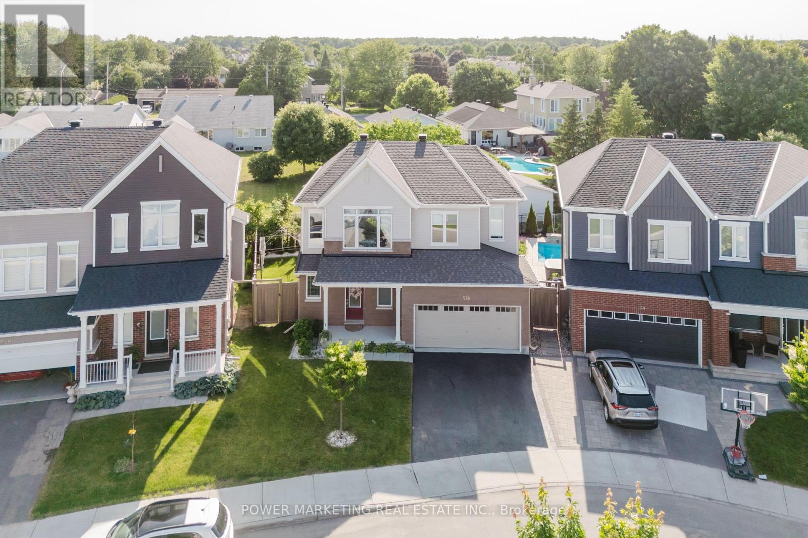 526 Ponthieu Circle