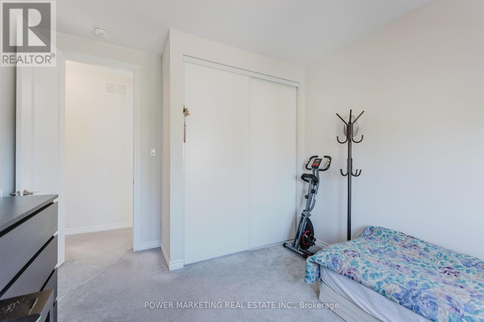 526 Ponthieu Circle
