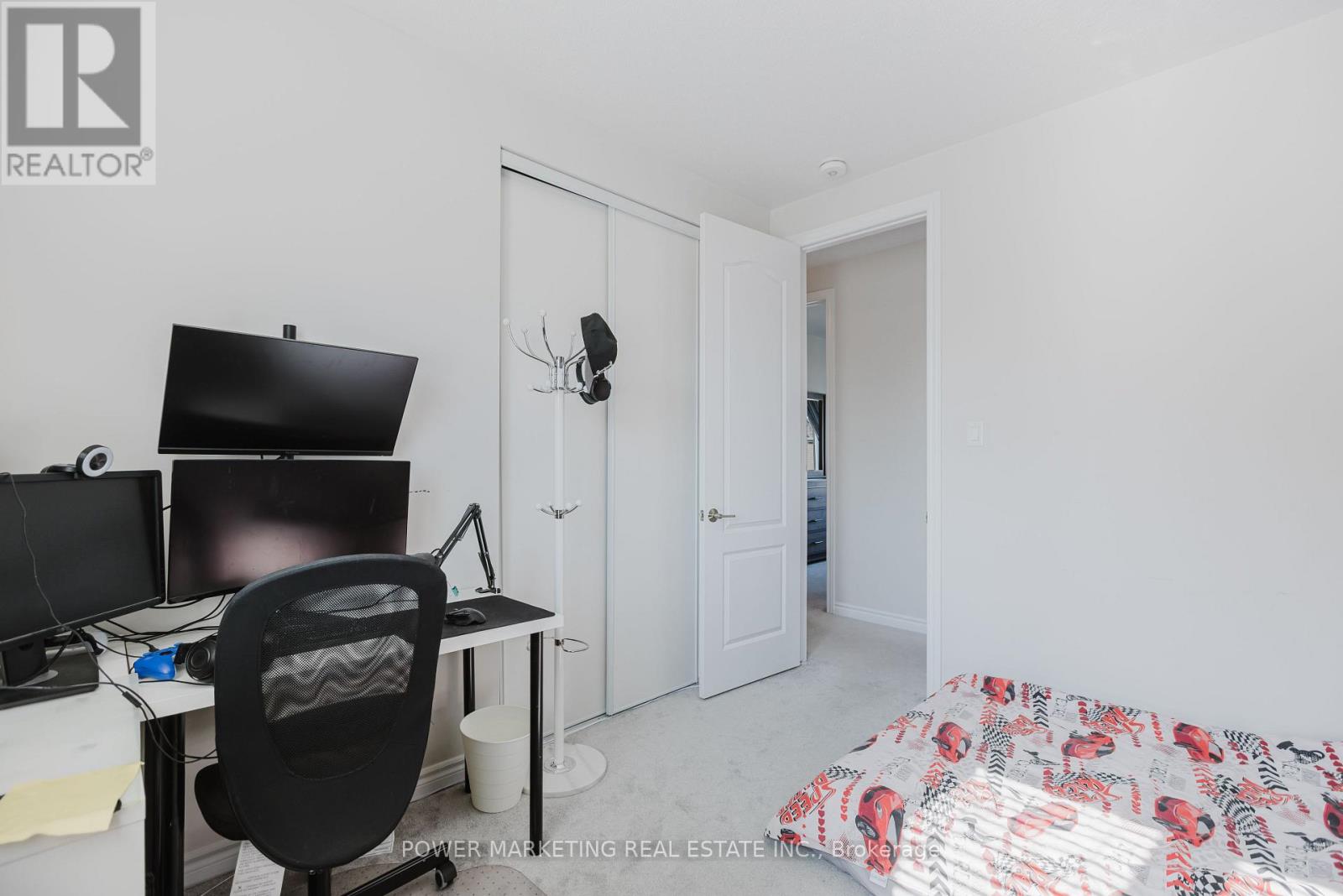 526 Ponthieu Circle