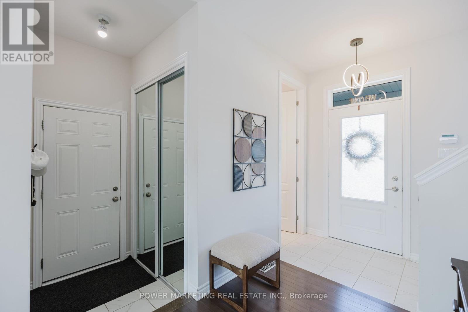 526 Ponthieu Circle