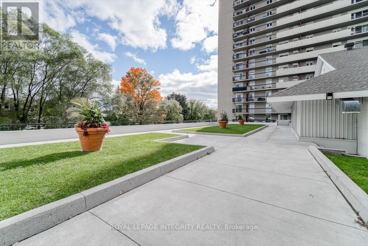 109 - 158a Mcarthur Avenue
