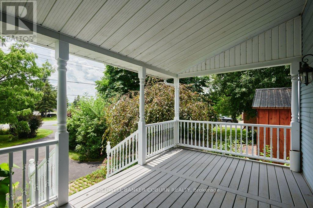 11719 Lakeshore Drive
