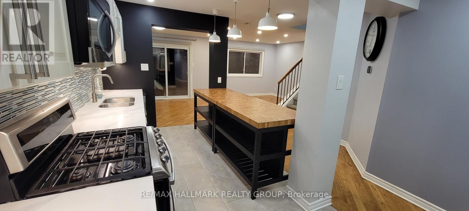 272 Pickford Drive