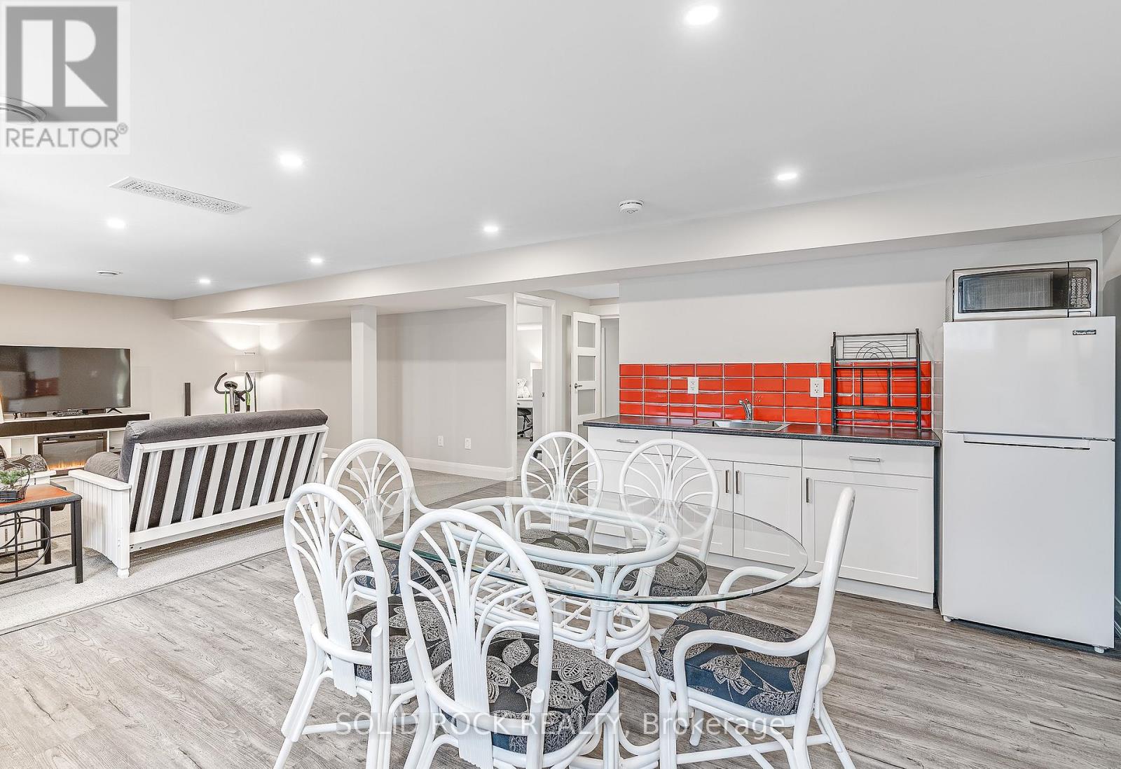 135 Pathfinder Way
