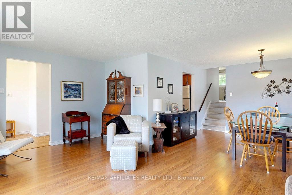 22 Red Maple Crescent