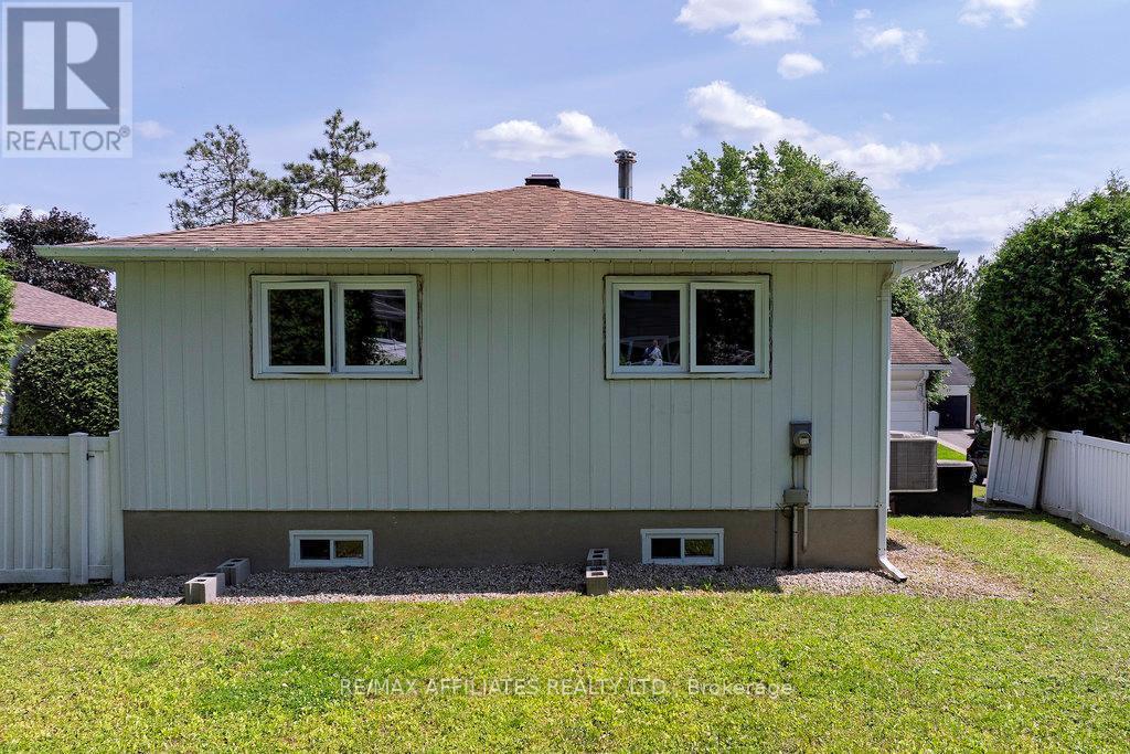22 Red Maple Crescent