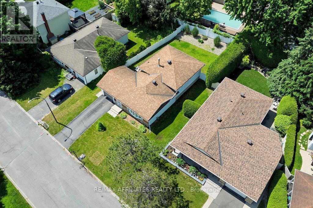 22 Red Maple Crescent
