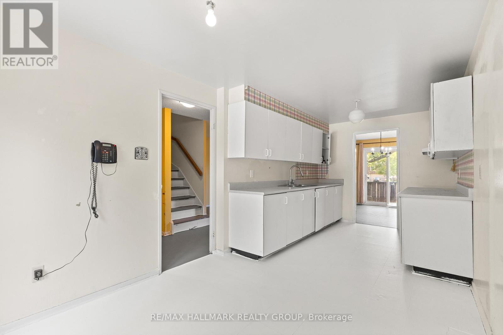 55 River Garden Private