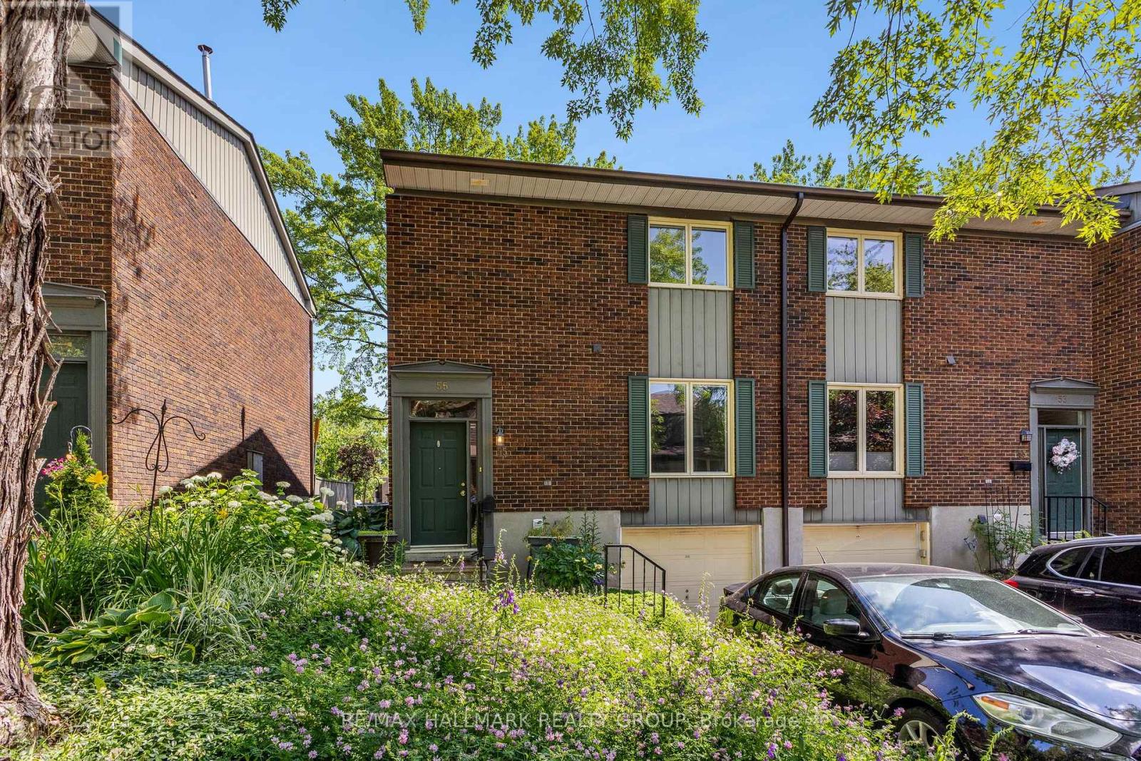55 River Garden Private