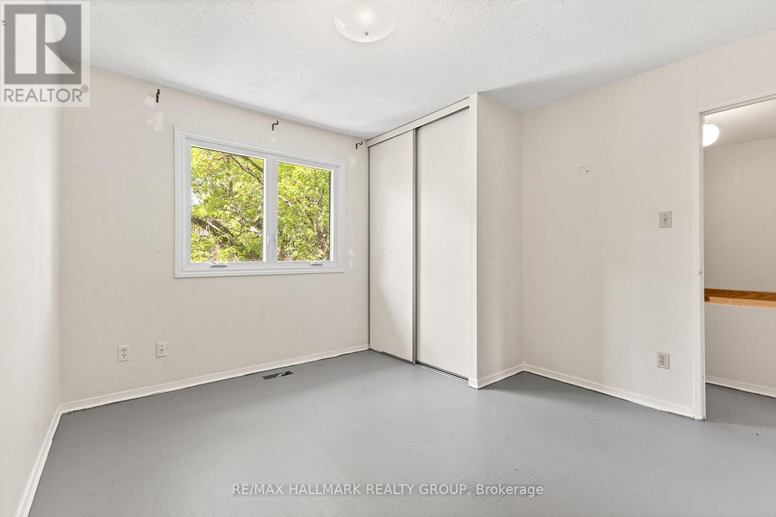 55 River Garden Private