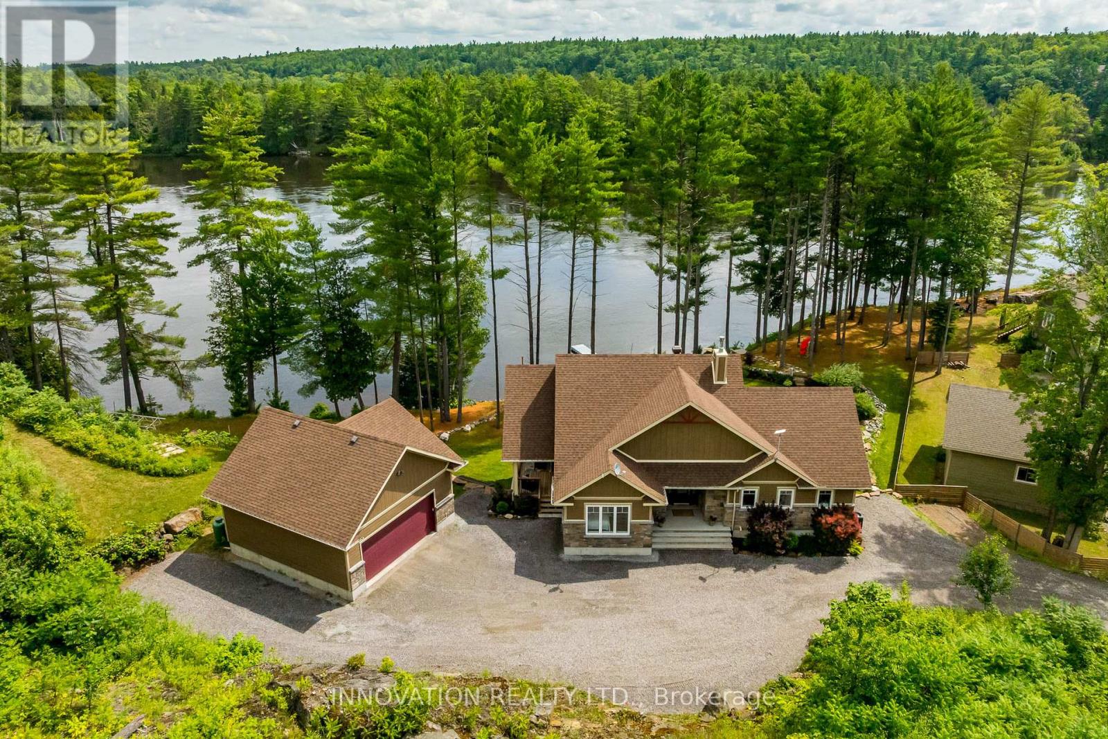 103 A Carriage Landing Drive