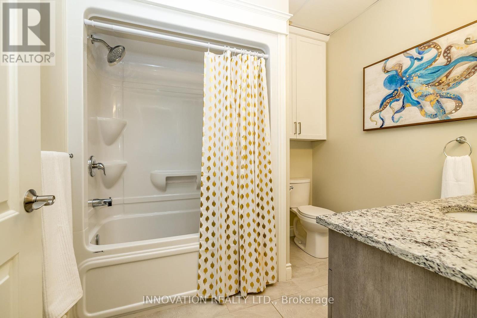 103 A Carriage Landing Drive