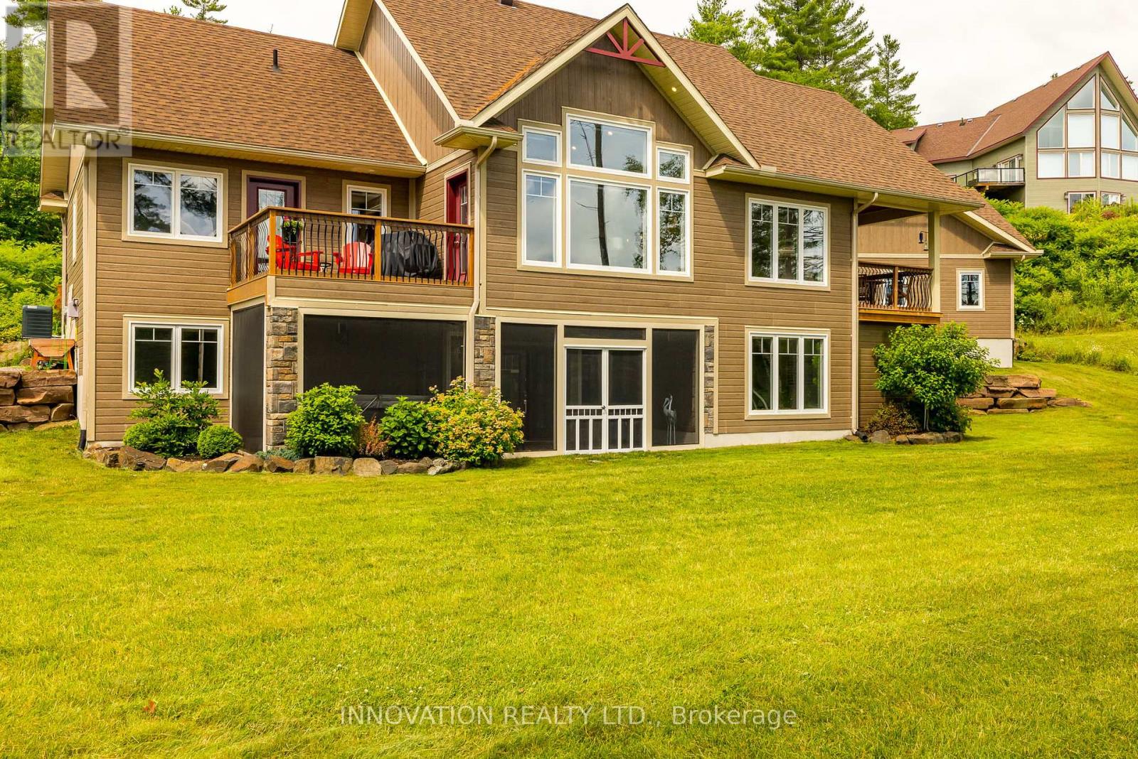 103 A Carriage Landing Drive
