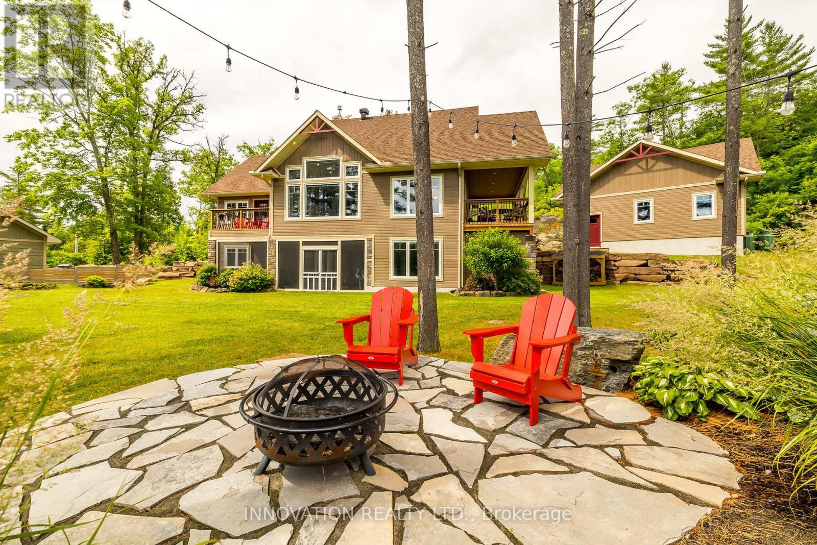 103 A Carriage Landing Drive