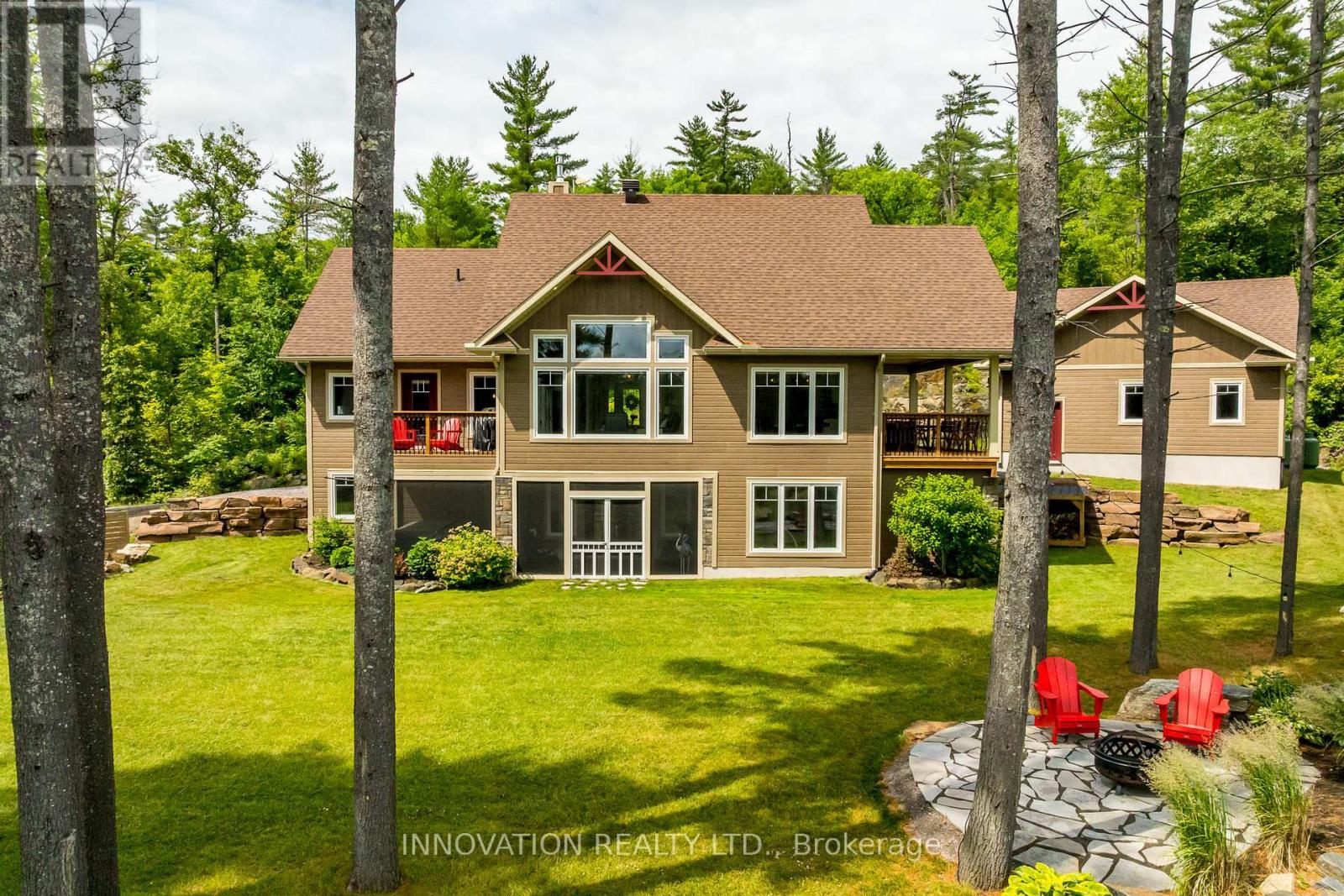103 A Carriage Landing Drive