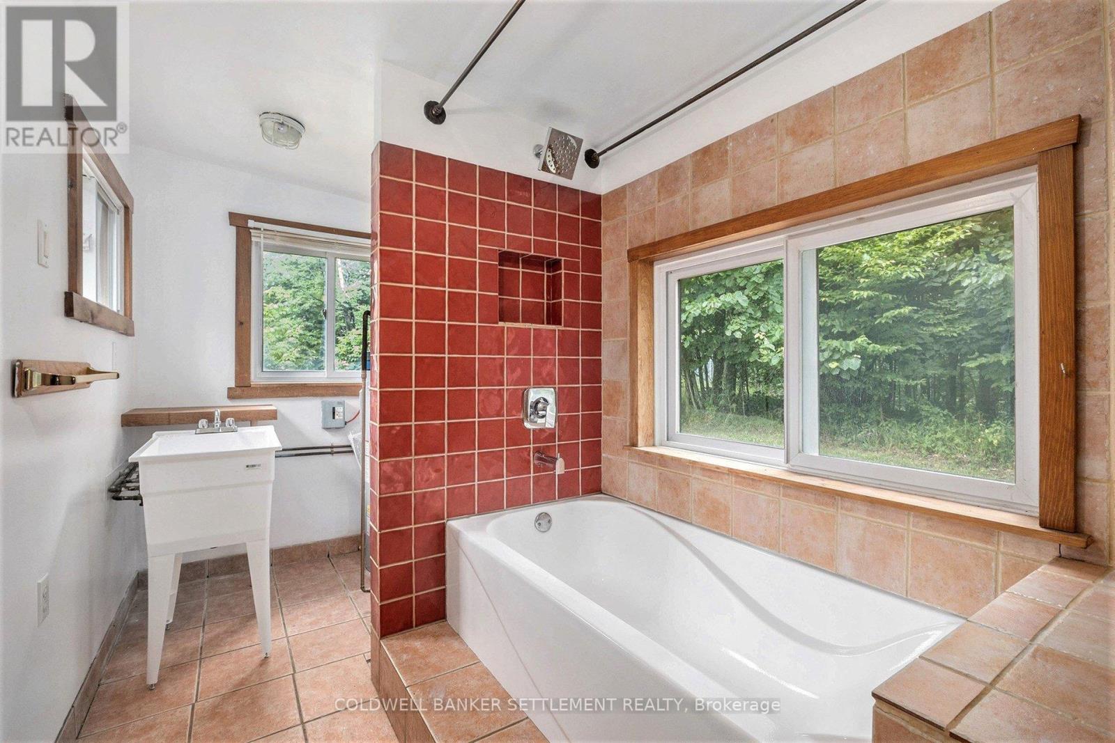 884 Conc. 9a Dalhousie Road