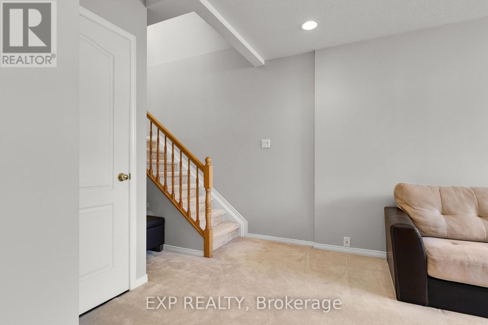 23 Southpointe Avenue