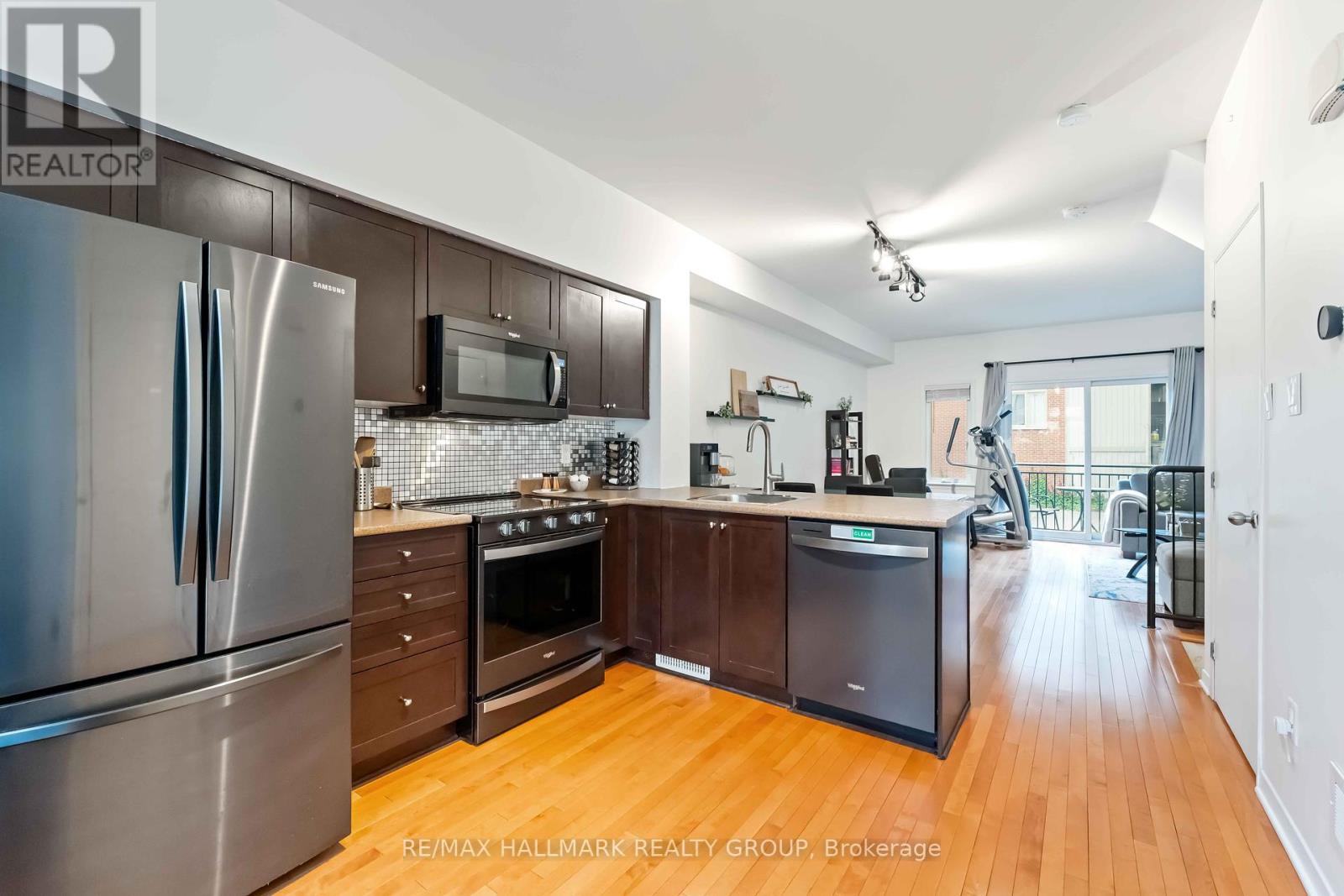 32 - 799 Montreal Road