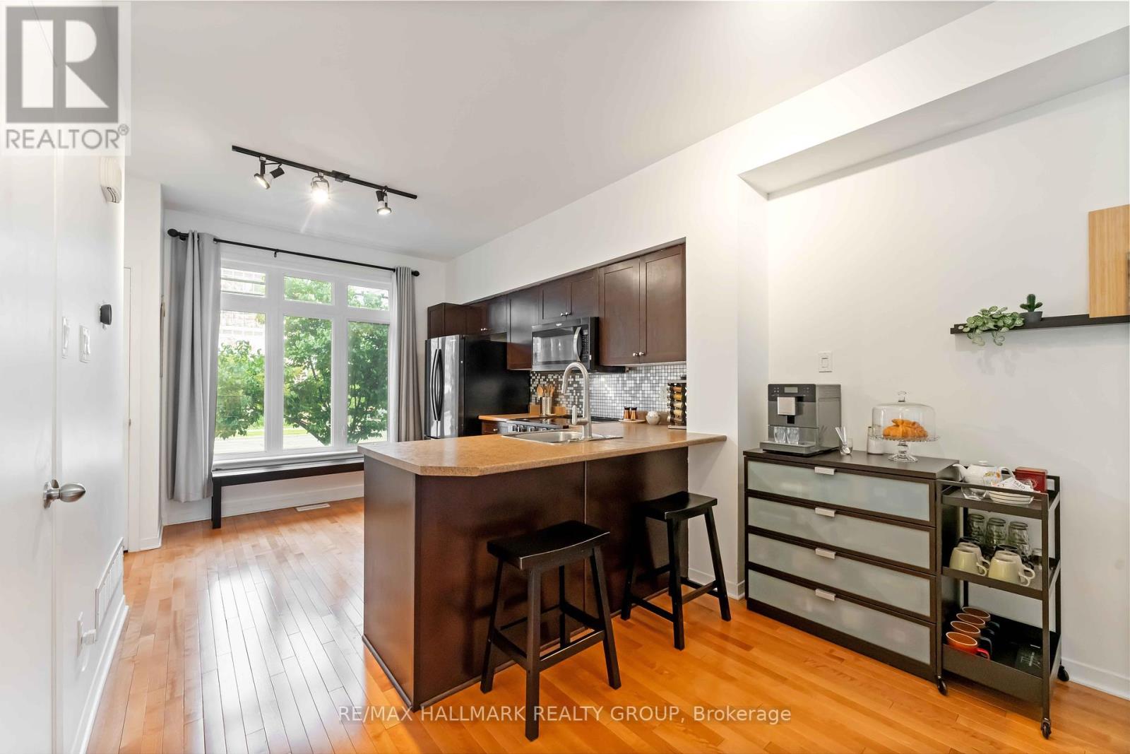 32 - 799 Montreal Road