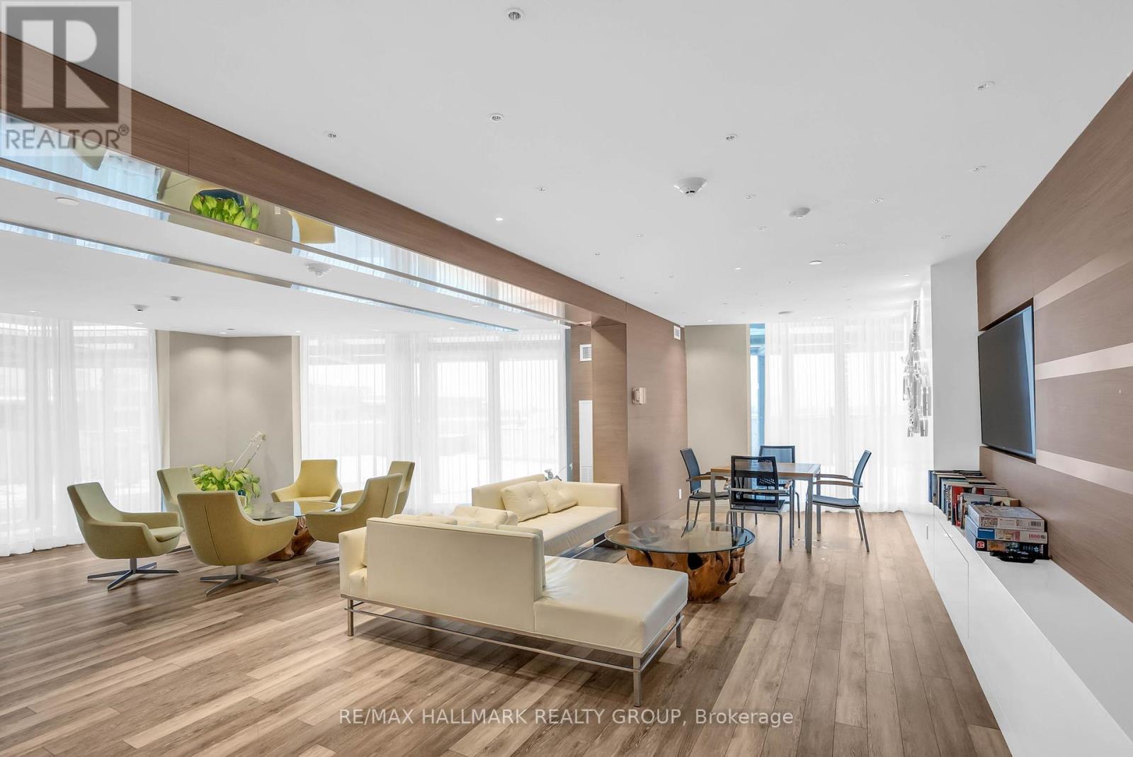 1906 - 485 Richmond Road