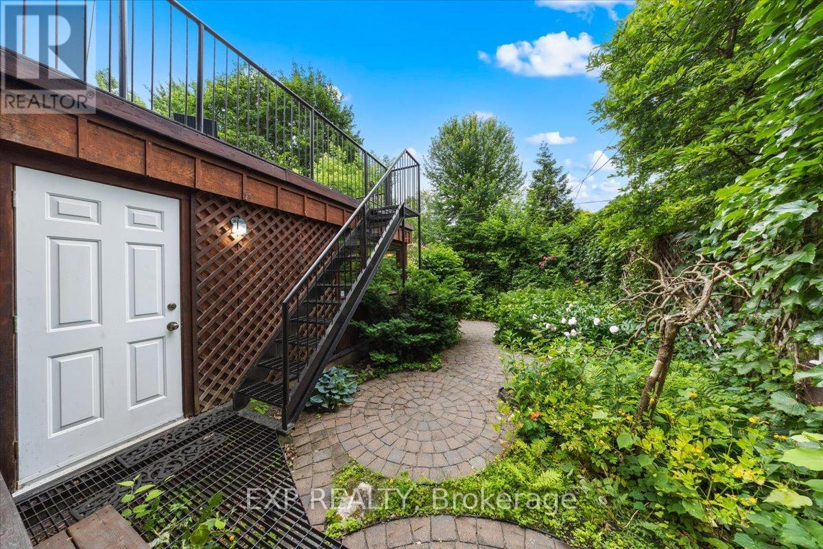 107 Stanley Avenue