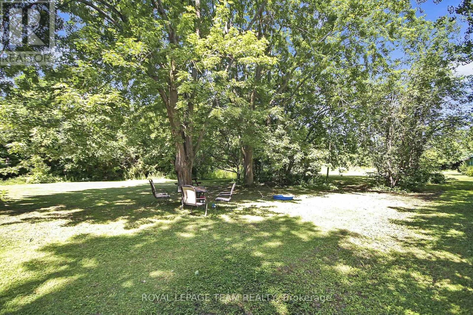 1429 Balmoral Drive N