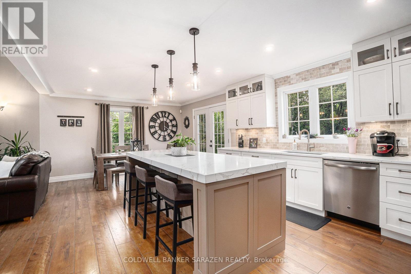 8289 Rodney Farm Drive