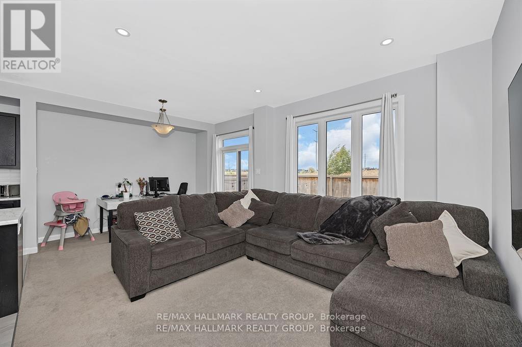 568 Prominence Way