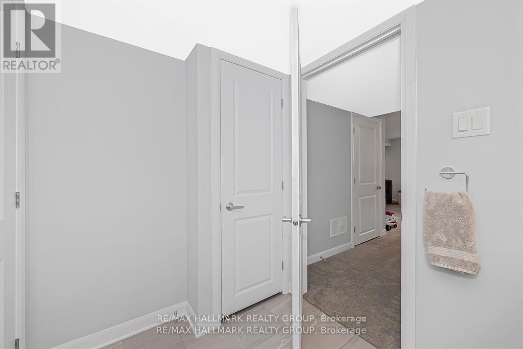 568 Prominence Way