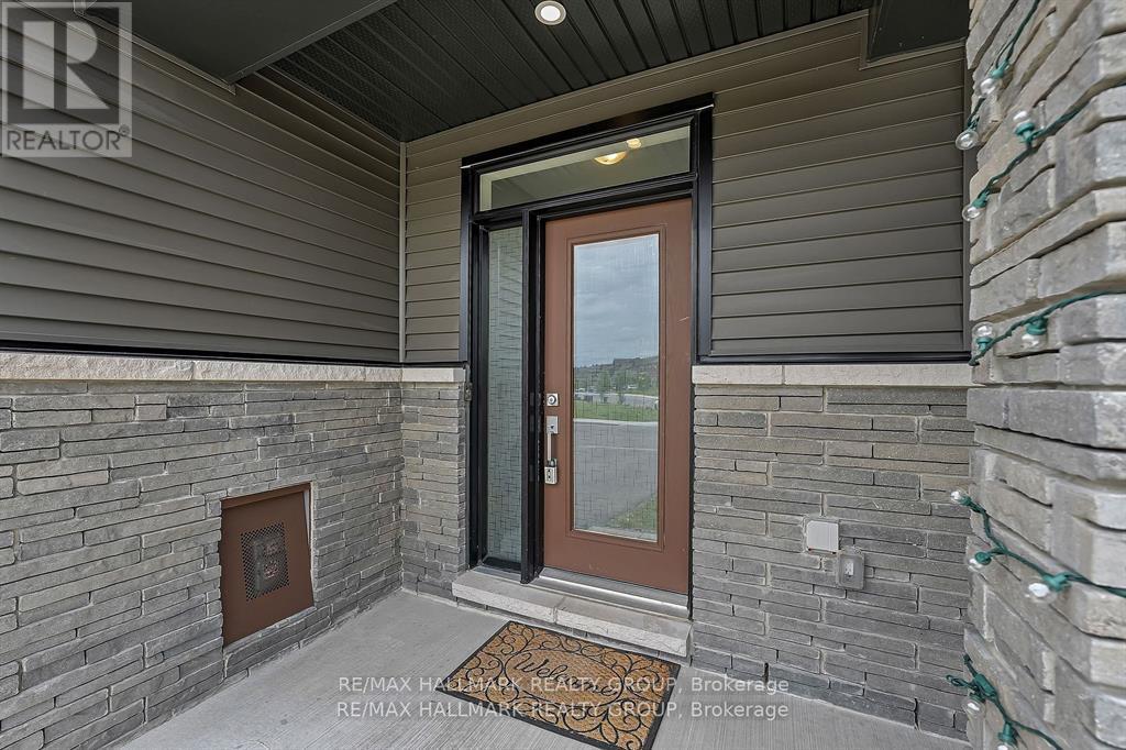 568 Prominence Way