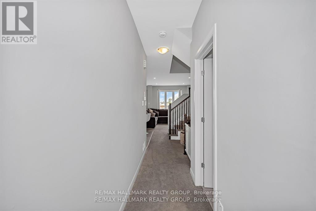 568 Prominence Way