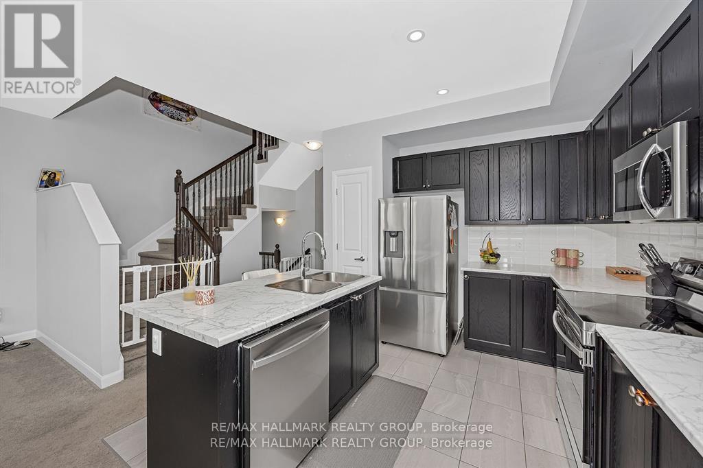 568 Prominence Way