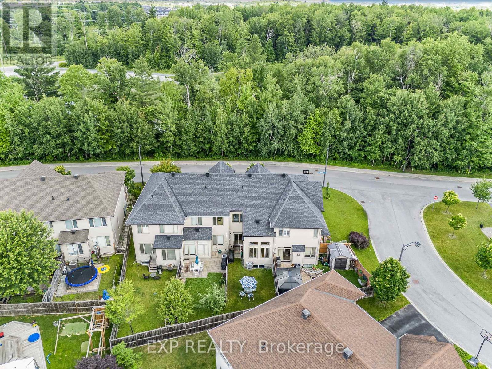 326 Trailsedge Way