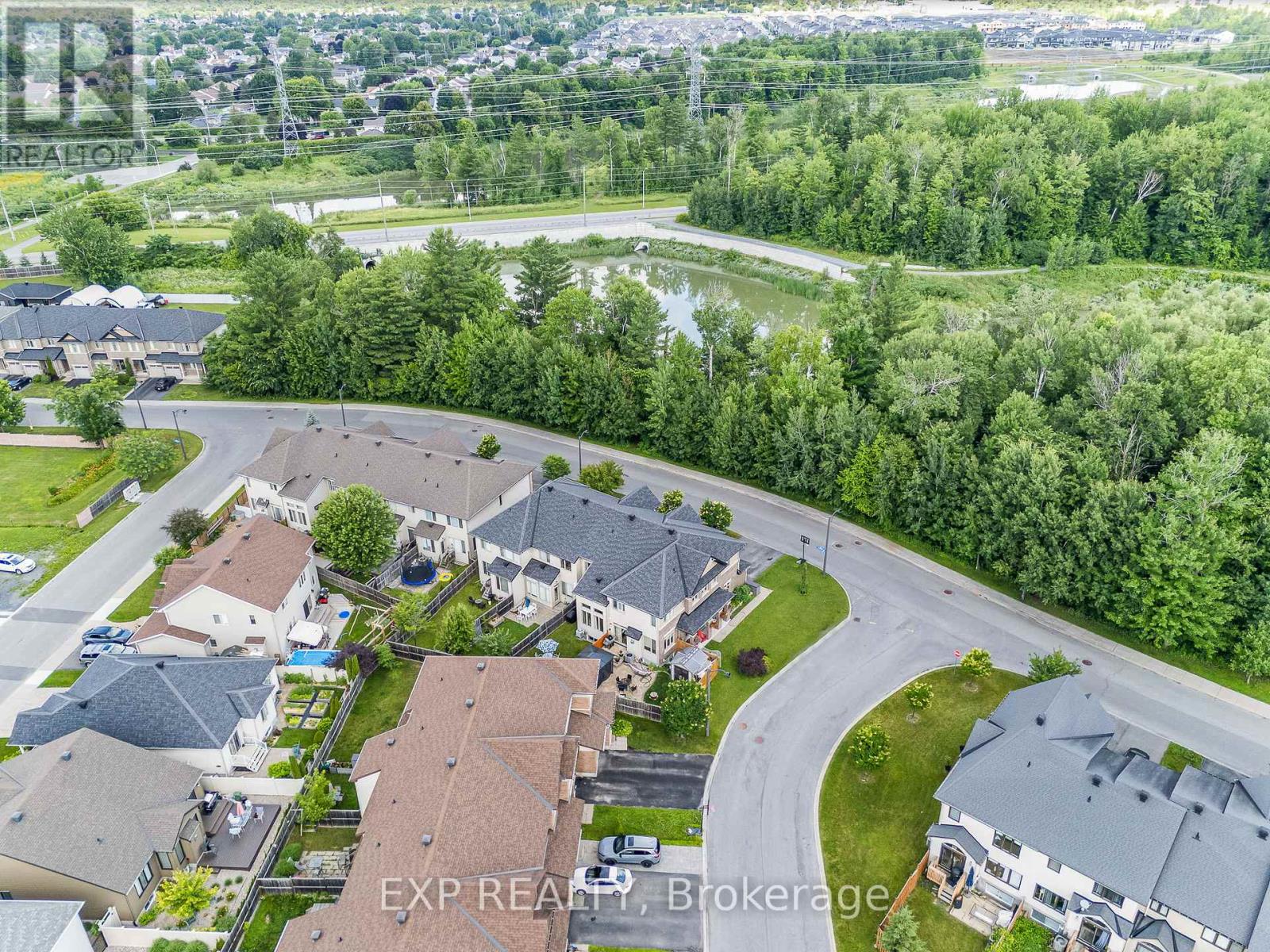 326 Trailsedge Way
