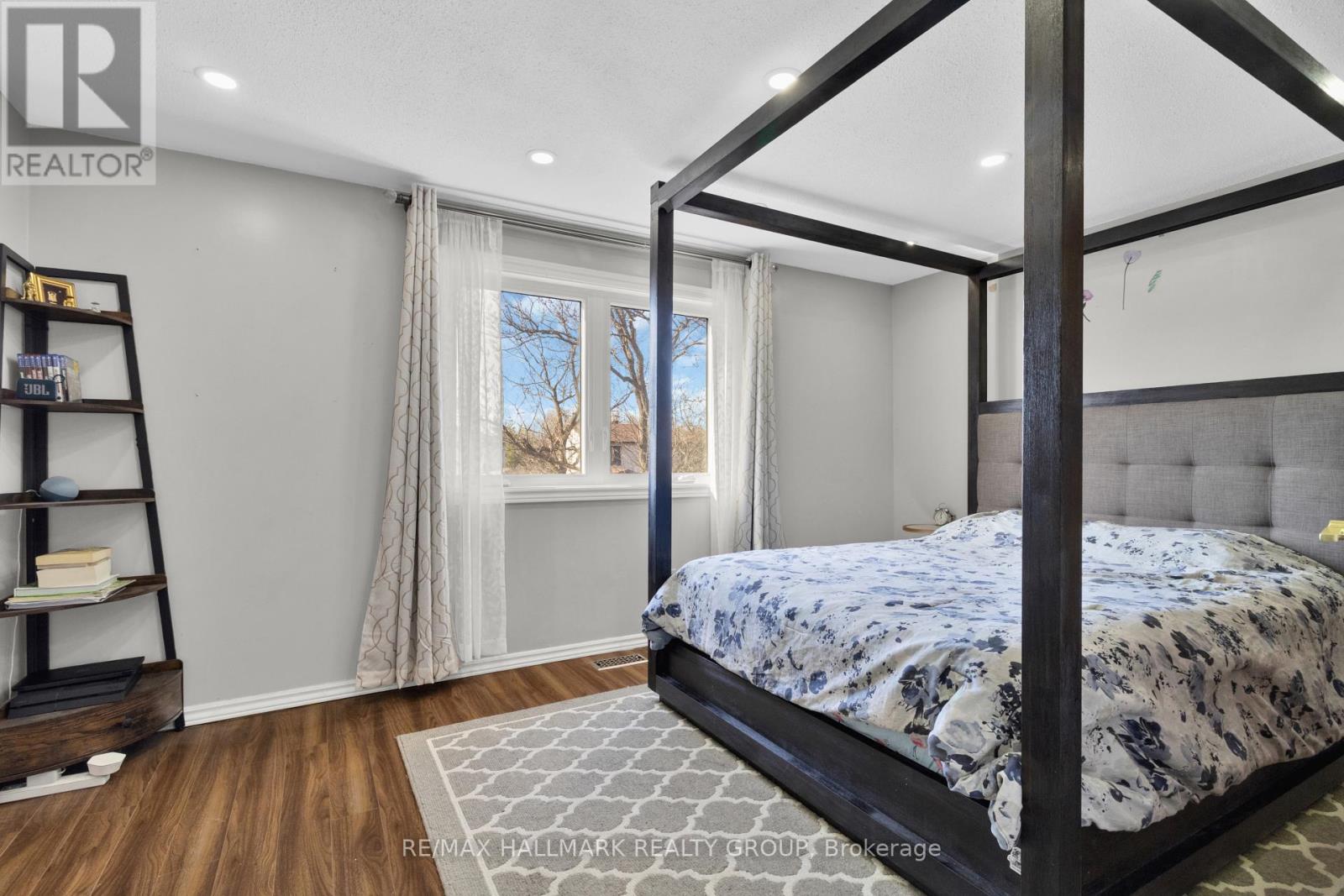 32 Brando Crescent