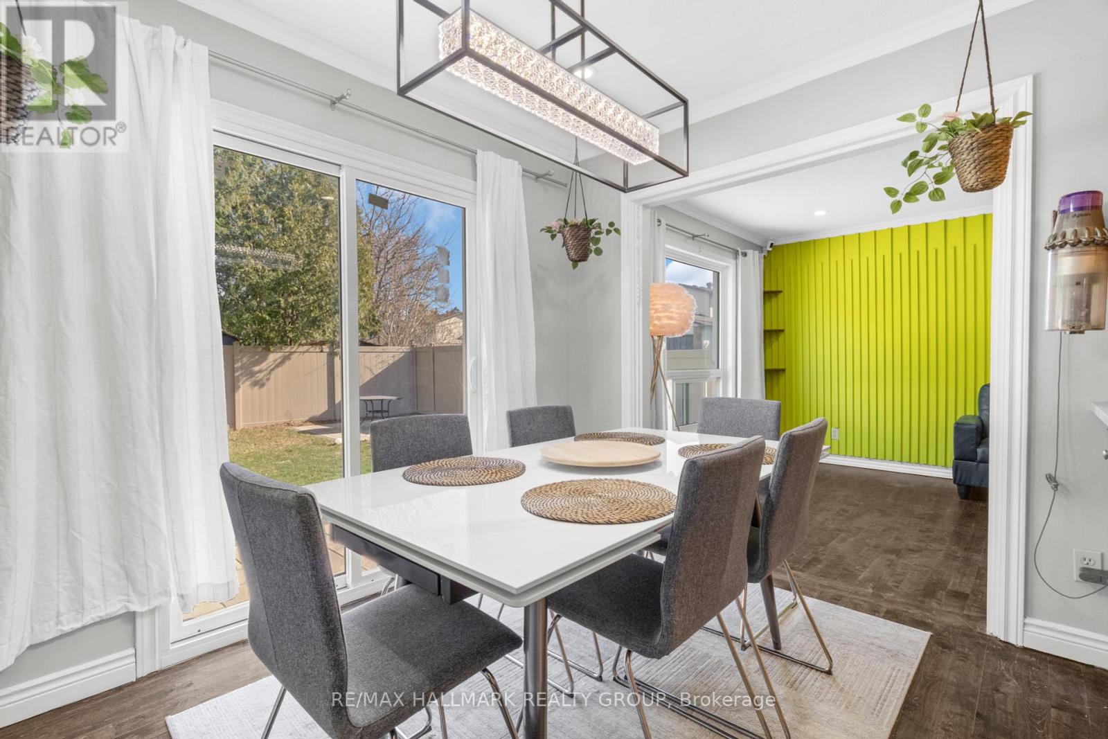 32 Brando Crescent
