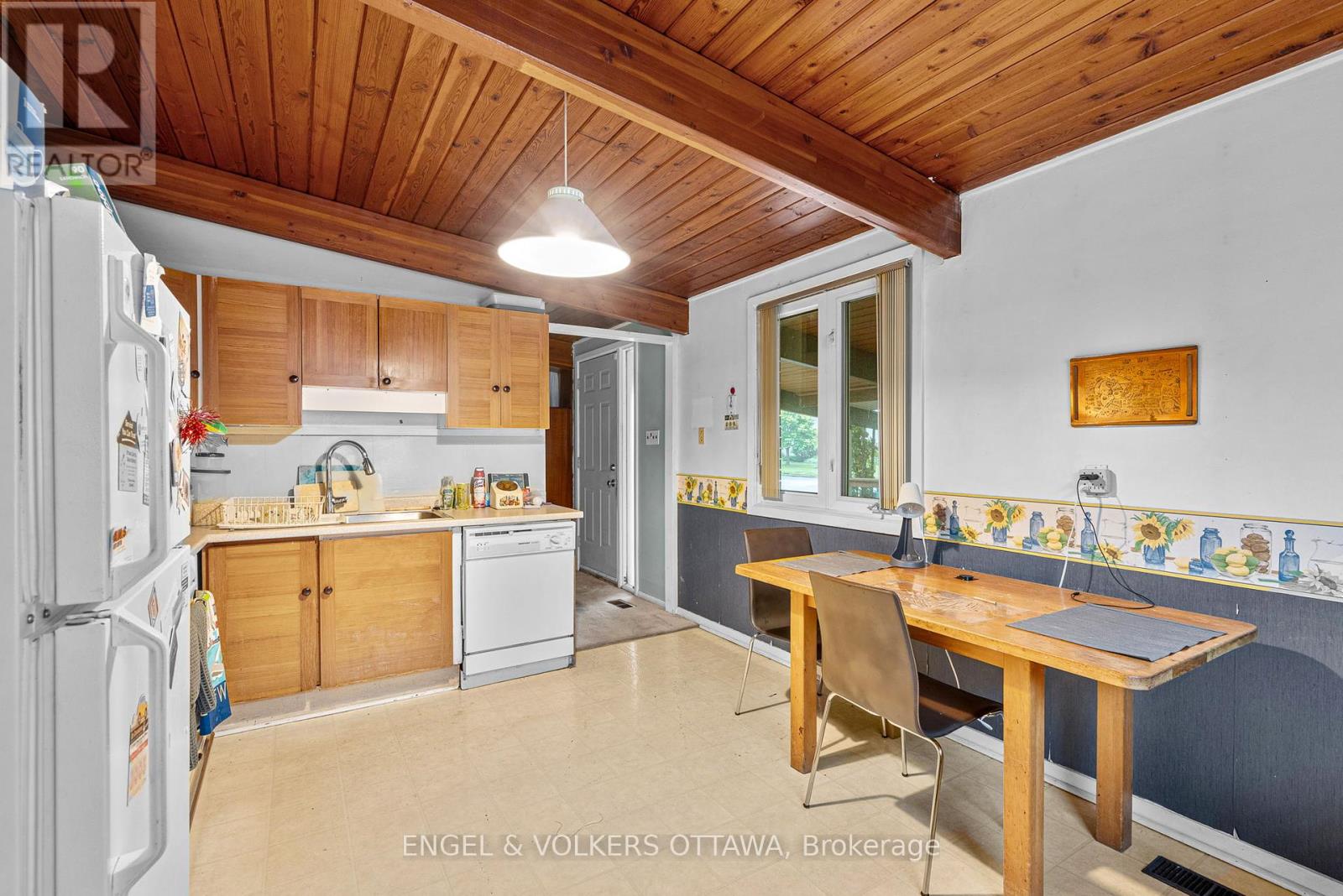 941 Cromwell Drive