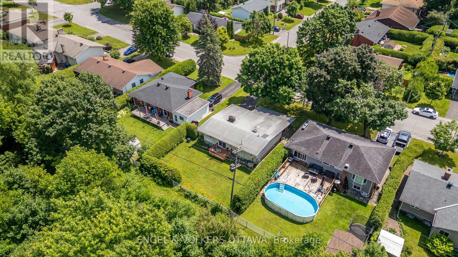 941 Cromwell Drive