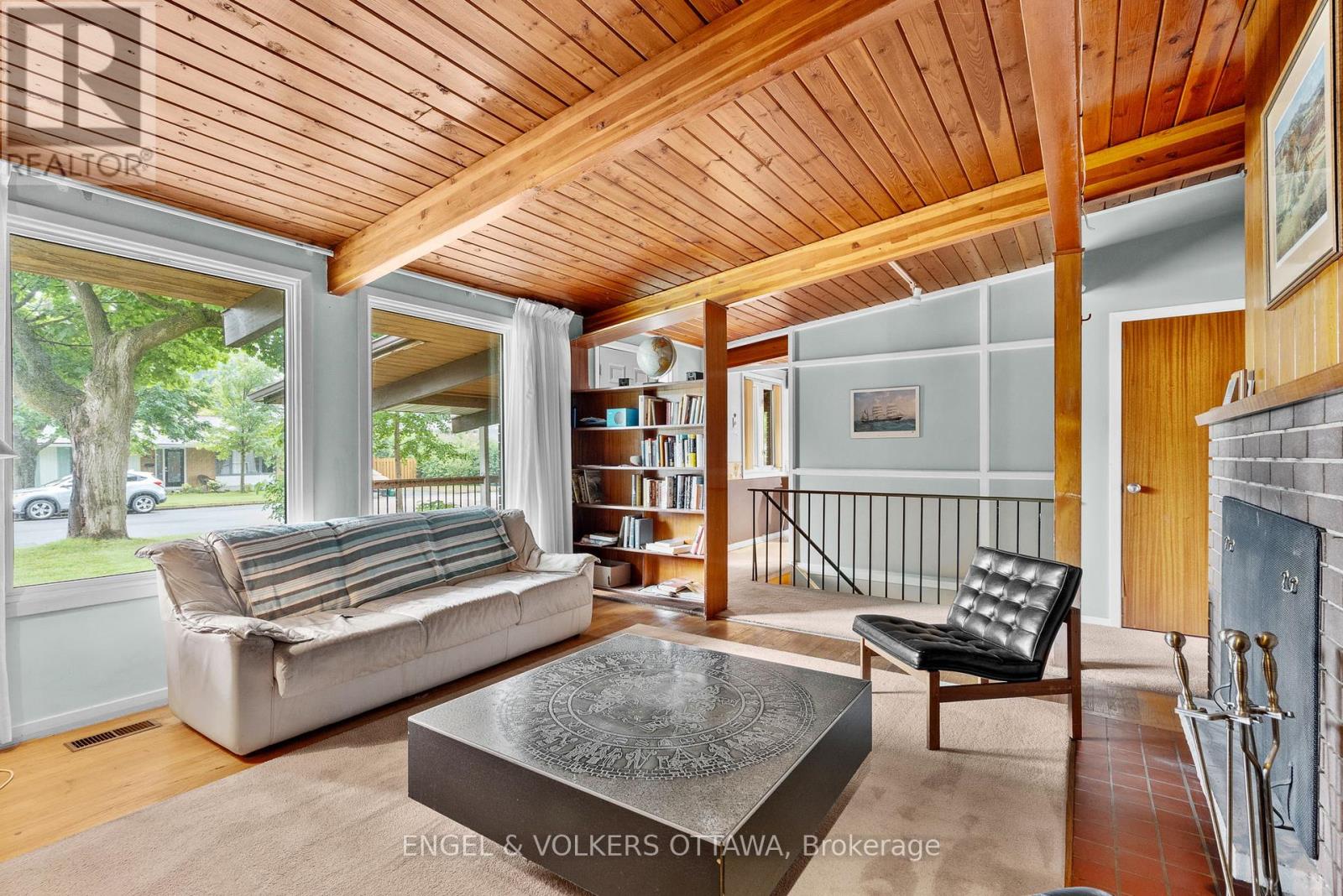941 Cromwell Drive