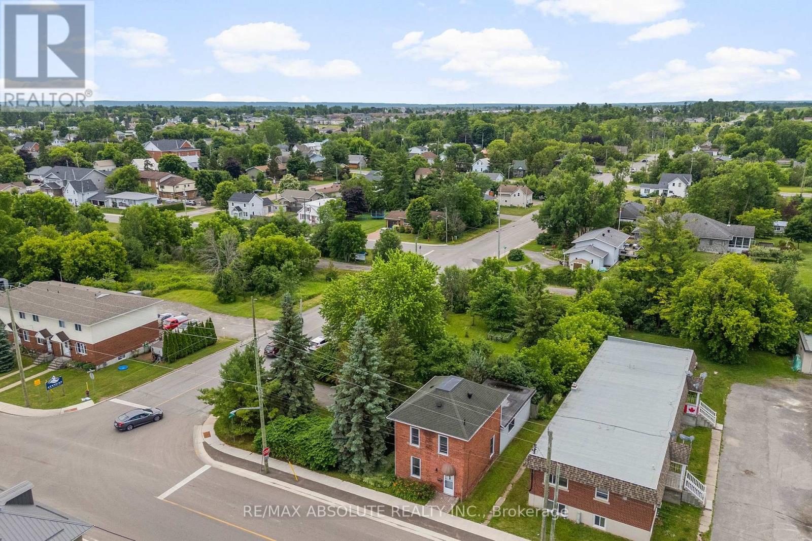 8 River Road
