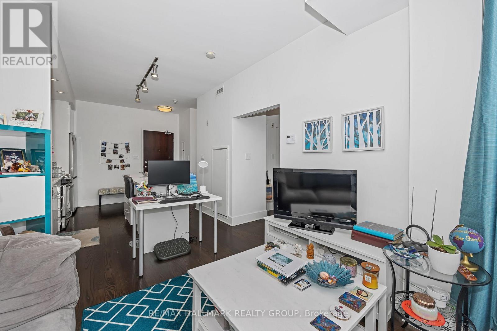 308 - 101 Richmond Road