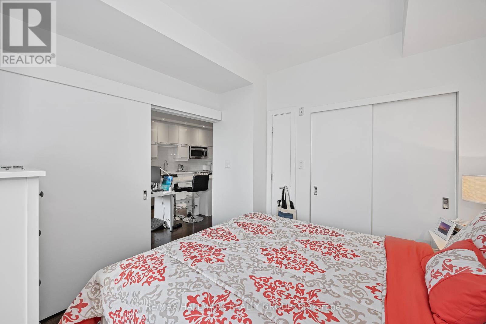 308 - 101 Richmond Road