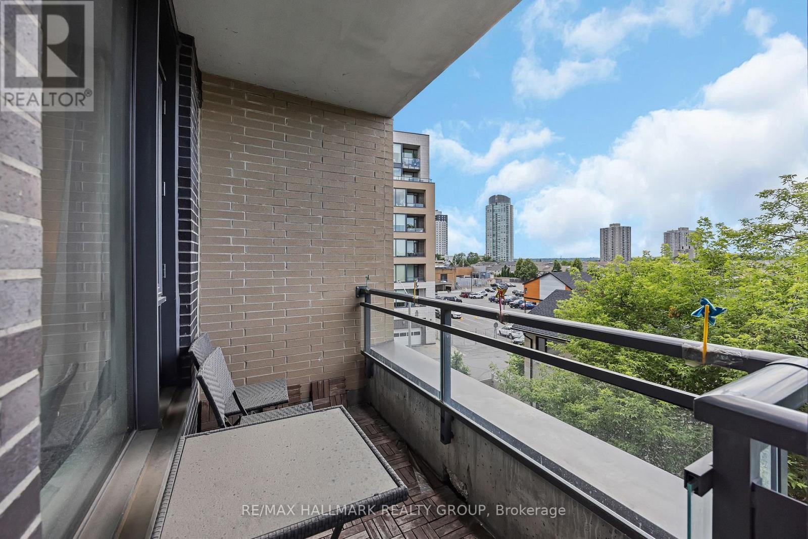 308 - 101 Richmond Road