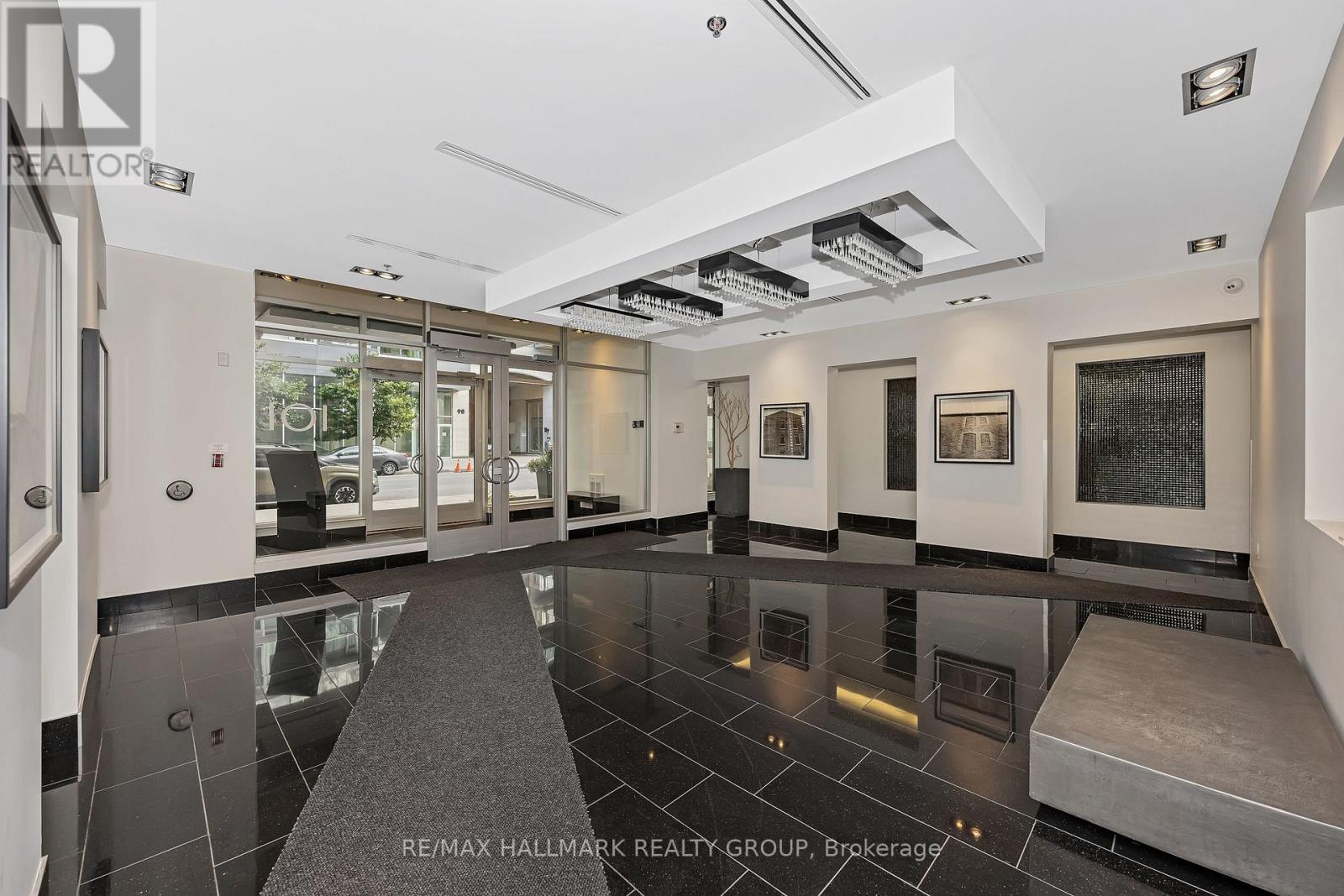 308 - 101 Richmond Road