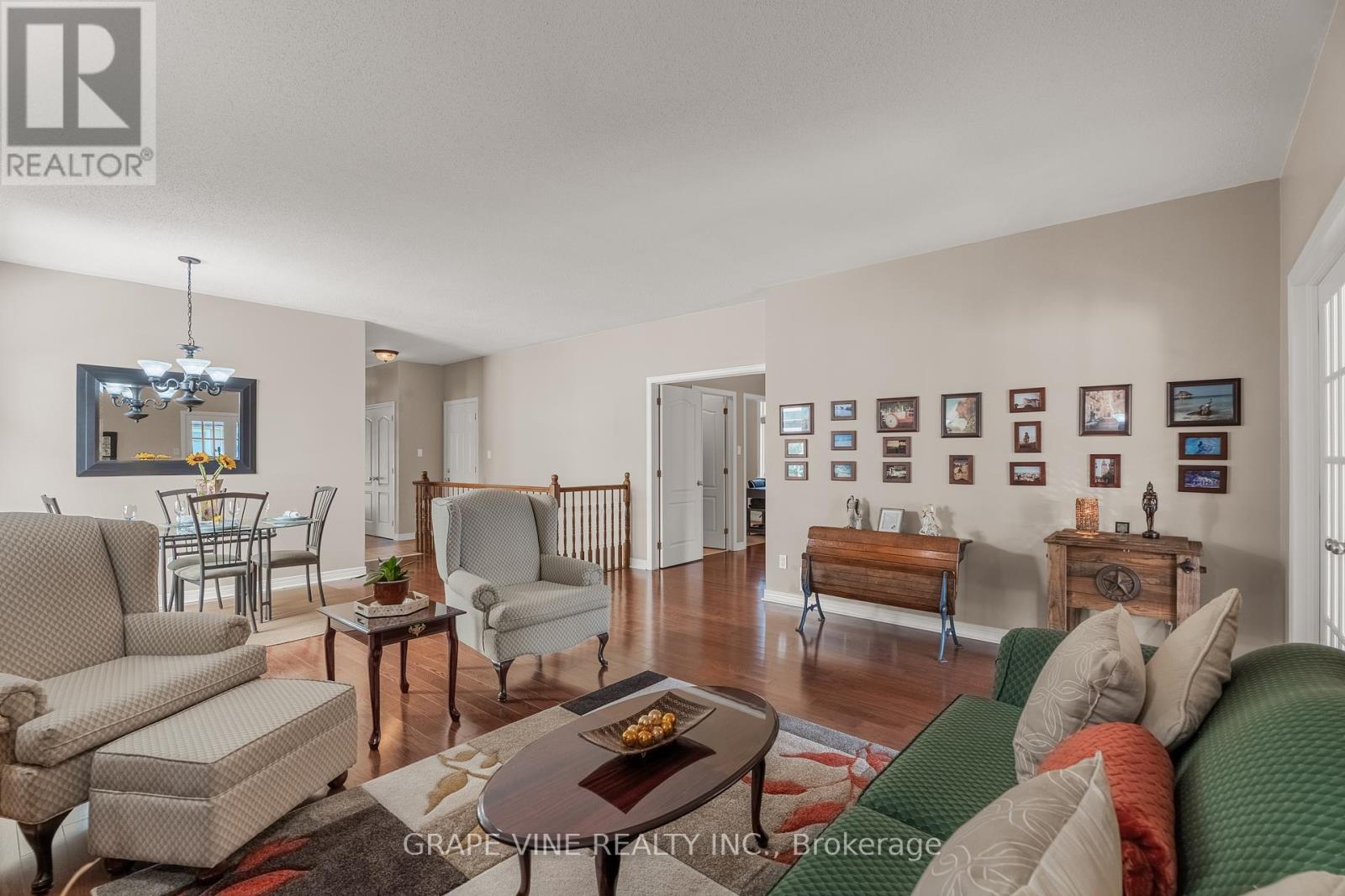 865 Markwick Crescent