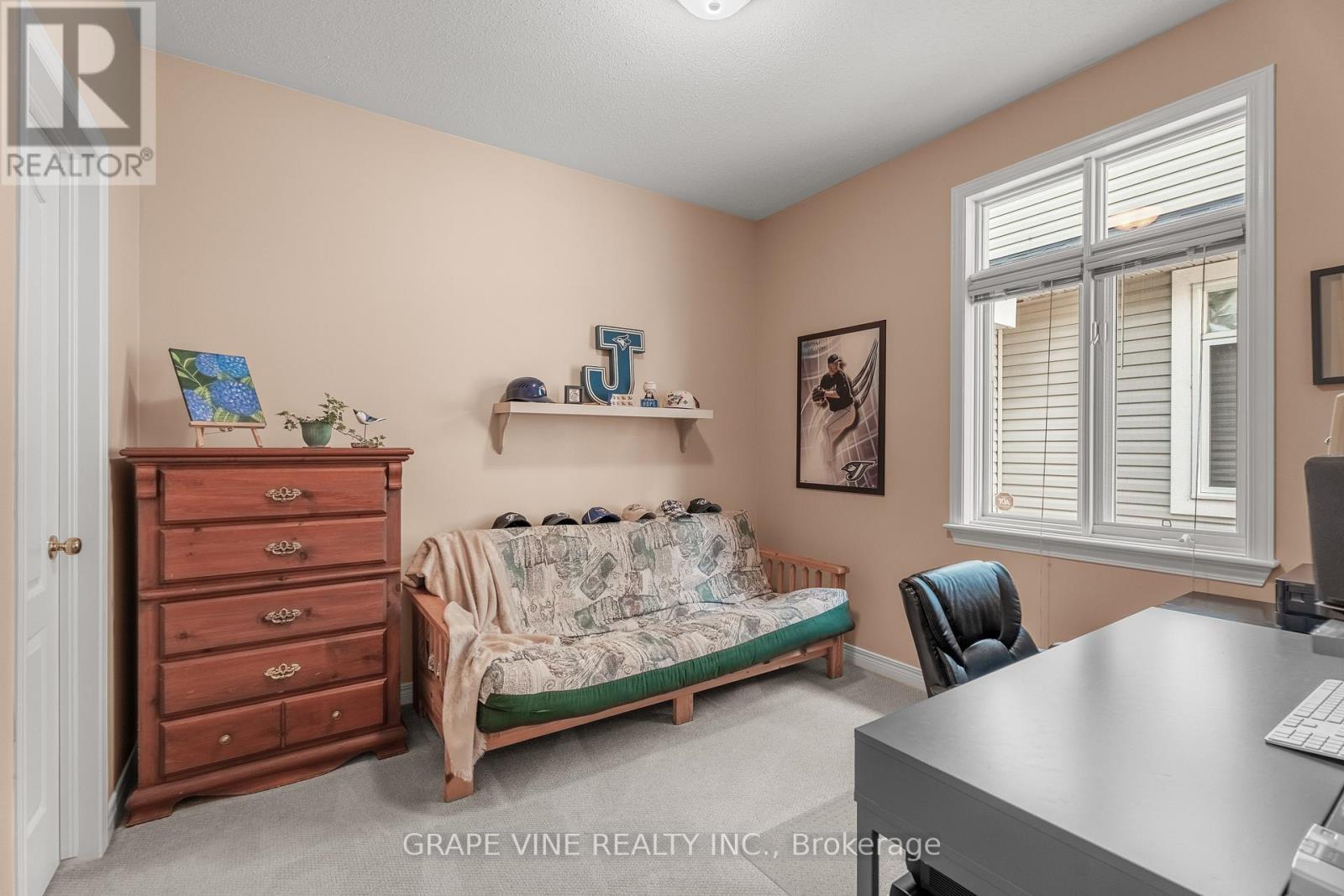 865 Markwick Crescent